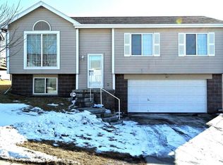 7811 Howell St, Omaha, NE 68122