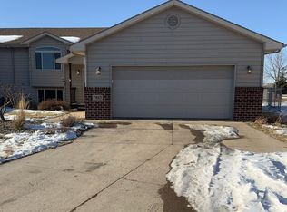 7812 W 67th St, Sioux Falls, SD 57106