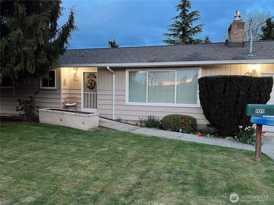 1011 15th Street NW, Puyallup, WA, 98371