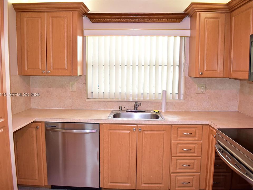 1st image of 9300 Sunrise Lakes Blvd APT 208