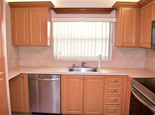 Sunrise Lakes Phase3, Sunrise, FL 33322