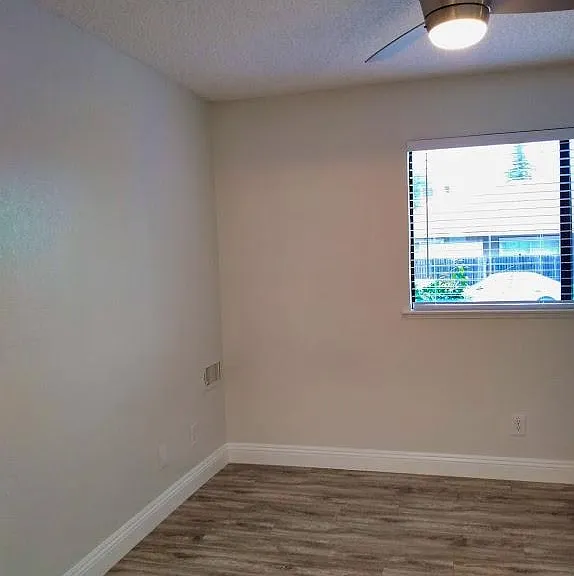 1240 Dealynn St #9 — Photo 11