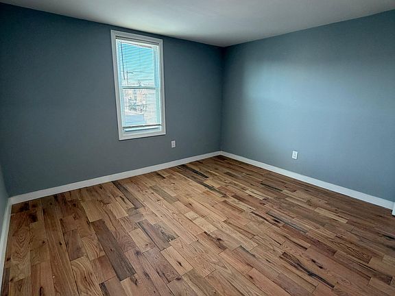 5th image of 284 Lombard St #3