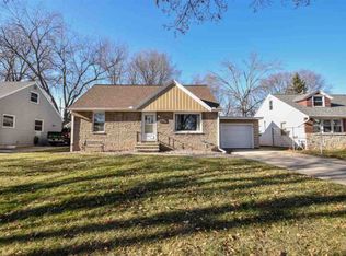 1004 Spence St, Green Bay, WI 54304