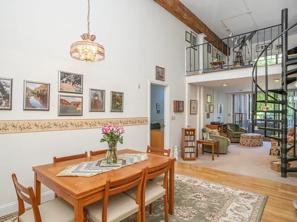 96 Old Colony Ave #132, Taunton, MA 02780