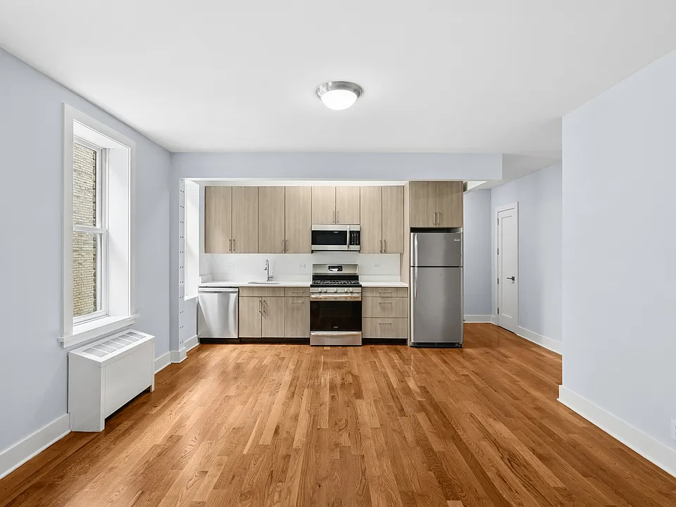 2175 Cedar Ave #9E