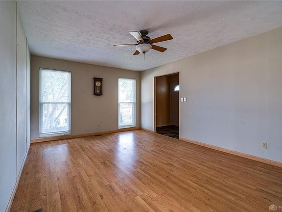 4th image of 650 Nogales Trl