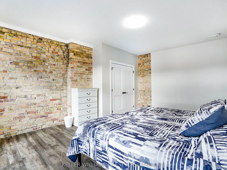 537 Talbot St #4 — Photo 25