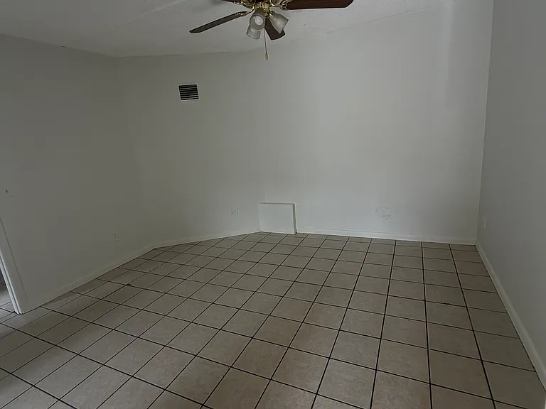 9801 SW 13th Ct #9801 — Photo 4