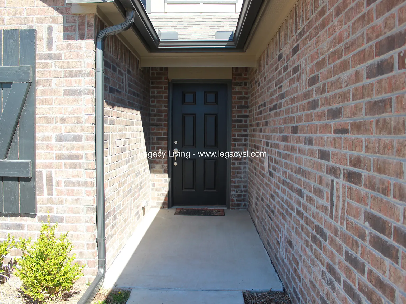 14603 E 111th Ct N - Newer 4/2/2 in Lake Valley, Owasso. Tons of Community Amenities! — Photo 2