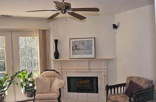 Den/Family Room