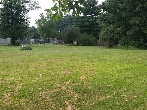 3rd image of 1597 Fredrickstrasser Dr