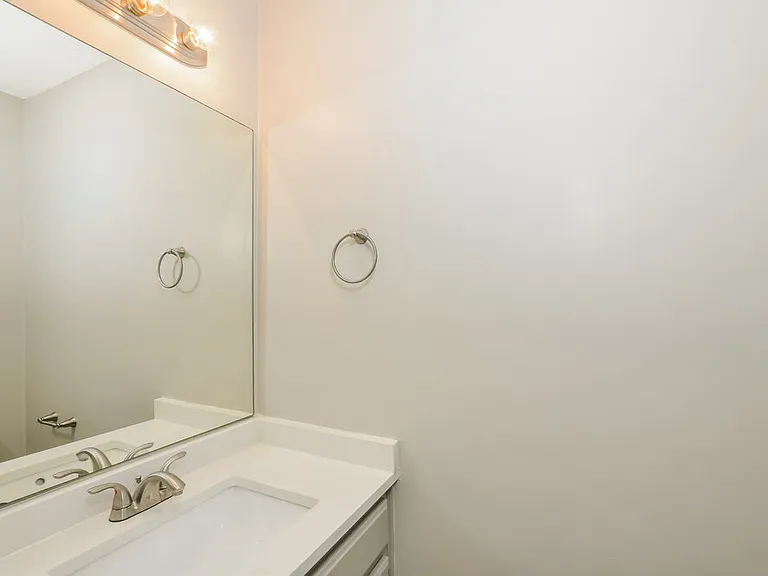 5237 Sea Horse Dr — Photo 16