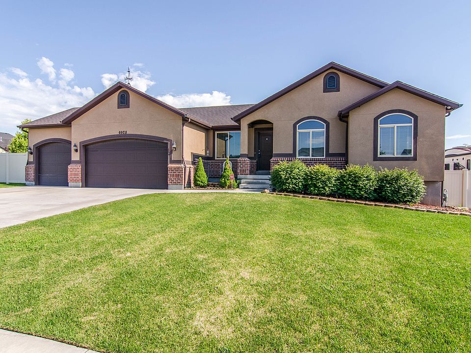 1st image of 6928 W Spring Oak Dr