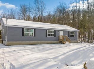 40 Hidden Pond Rd, Sabattus, ME 04280