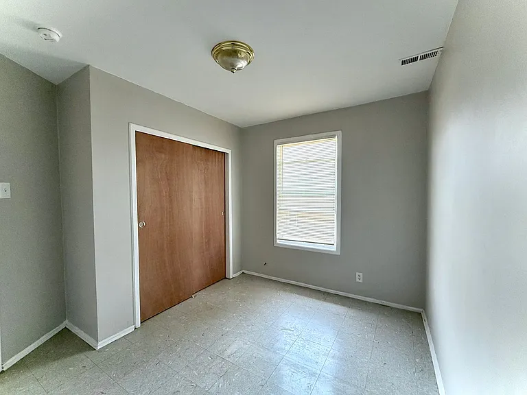 2531 N Tripp Ave — Photo 6