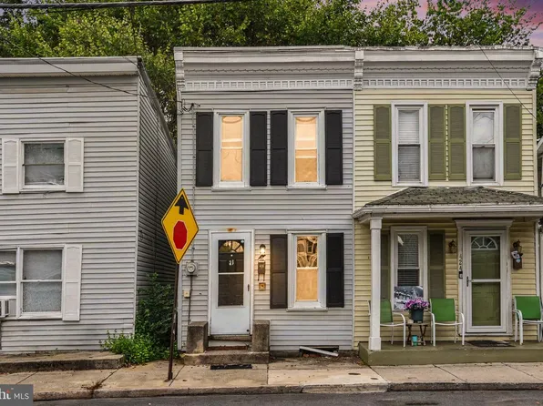 422 N West St, Carlisle, PA 17013