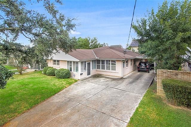 1st image of 5827 Chamberlain Dr