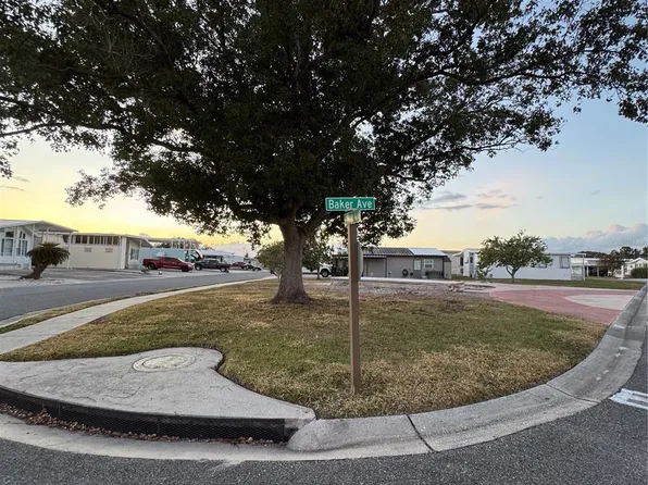 4839 Baker Ave #192, Zephyrhills, FL 33541