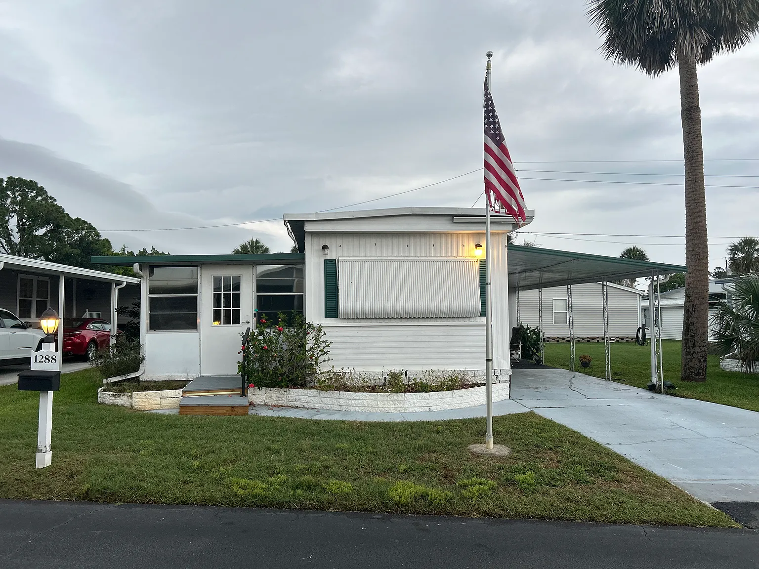 2 bed, 672 sqft, $1,680 — Photo 1