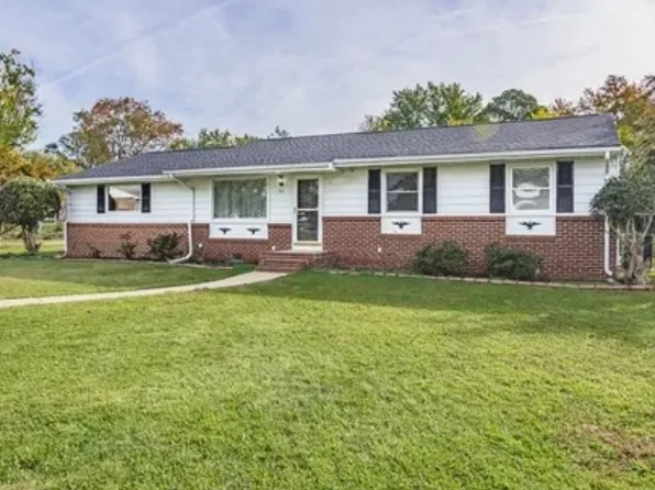 301 Meadowspring Rd, Richmond, VA 23223