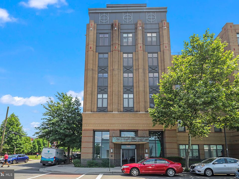 1st image of 525 N Fayette St Unit 213