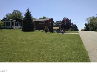 3723 Grove St NE, Canton, OH