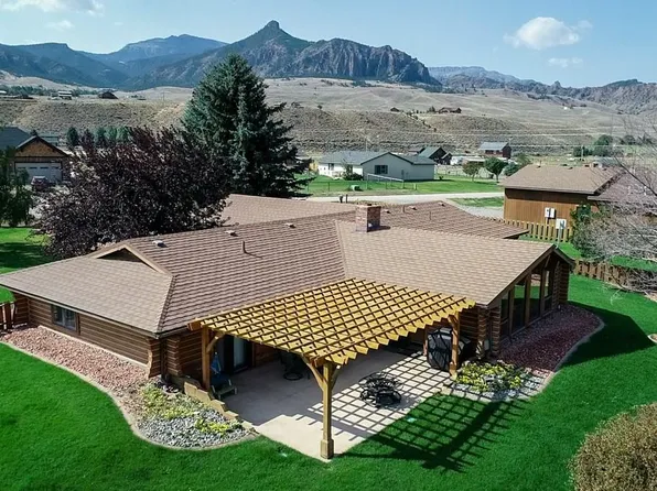 5 Talon Dr, Cody, WY 82414