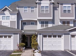 221 Riverbend Dr, Peekskill, NY 10566