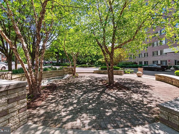 5th image of 1900 Lyttonsville Rd APT 718