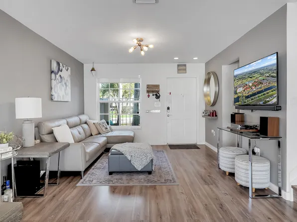 2221 NW 171st Terrace #-, Pembroke Pines, FL 33028