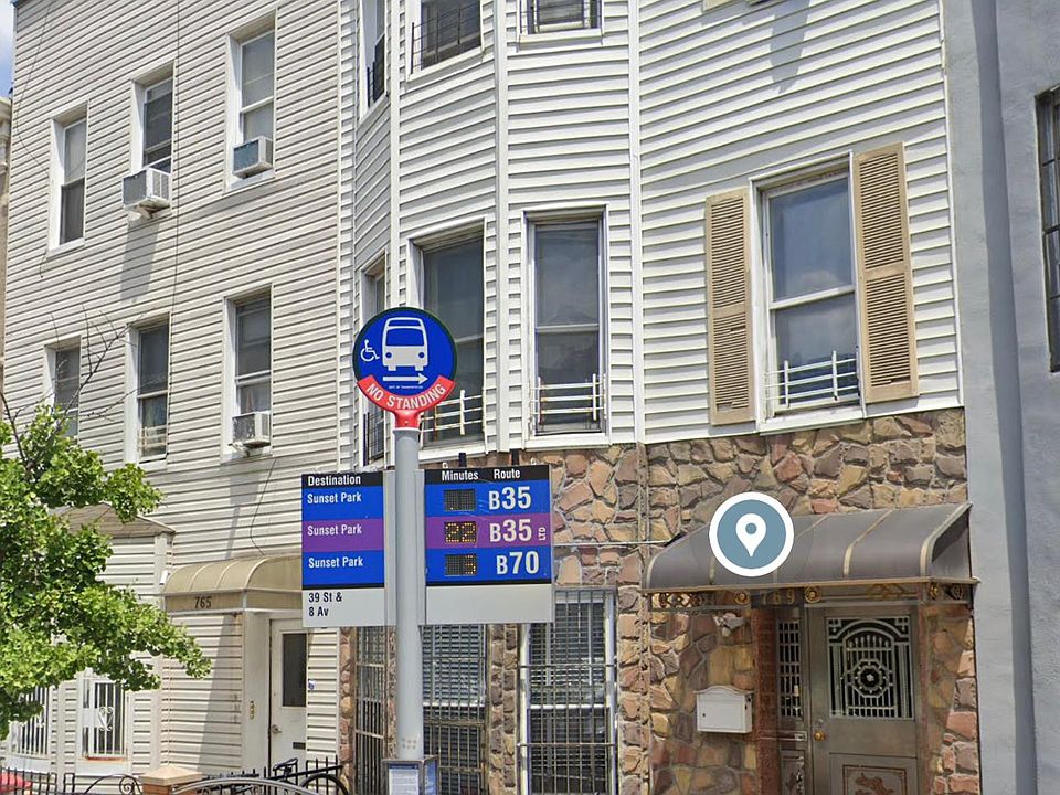 1st image of 927 39th St Floor 2