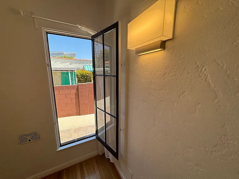 1557 S Genesee Ave #1557 — Photo 17
