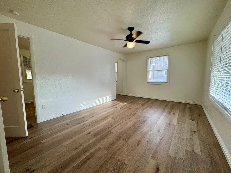 870 23rd St #7