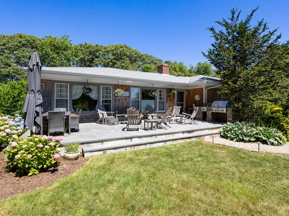 225 Moorland Road, Falmouth, MA 02540