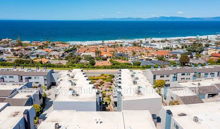 420 Palos Verdes Blvd — Photo 39