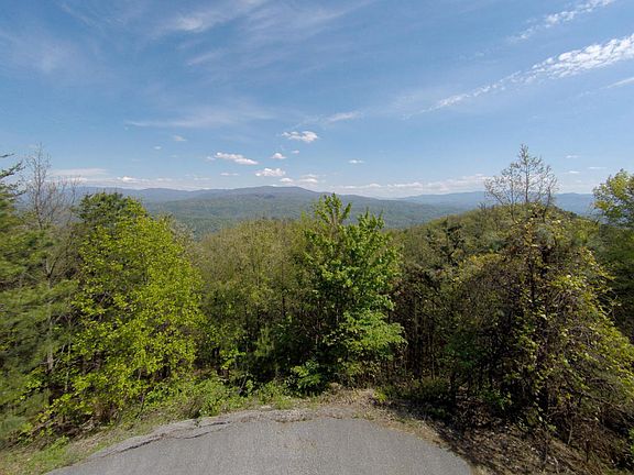 3rd image of Look Rock Crest Dr