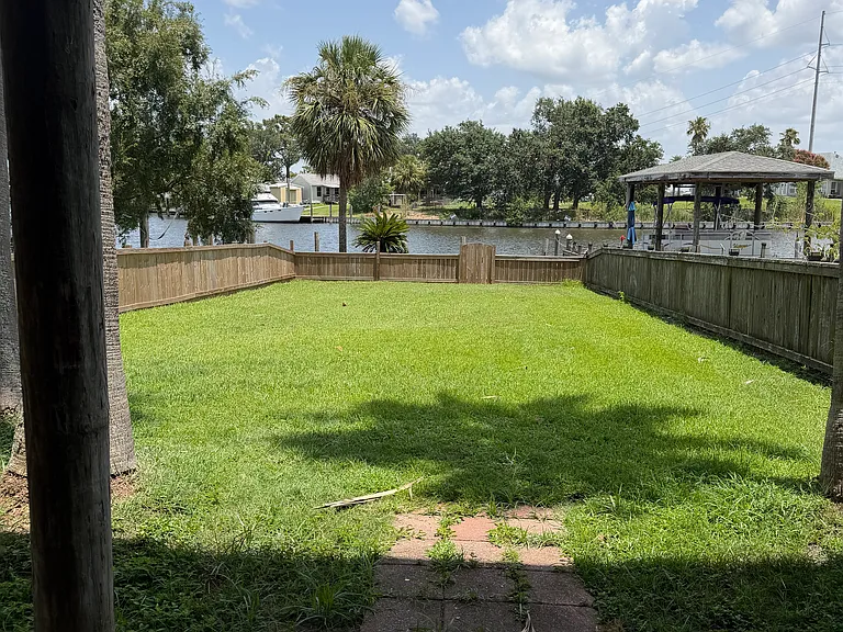 112 Northshore Cir #A — Photo 25