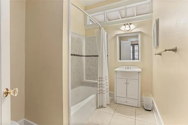 2503 Calhoun St — Photo 10
