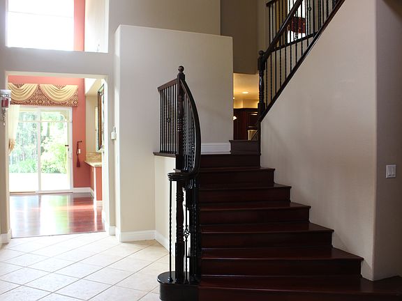 5th image of 2612 E Windrim Ct