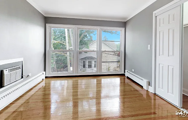 2000 W Arthur Ave #2NW — Photo 7