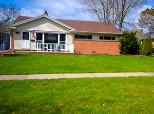 270 N Linden Ave, Palatine, IL 60074
