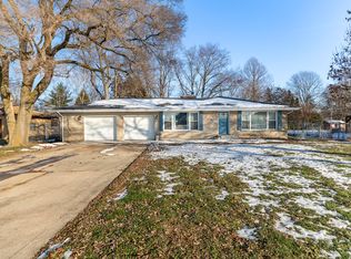 9445 White Oak Ave, Saint John, IN 46373