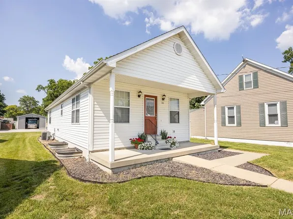 310 W Ash St, New Baden, IL 62265