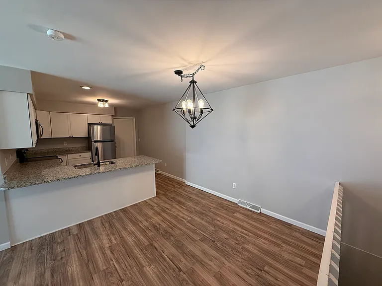 904 Bluffway Dr #902 — Photo 7