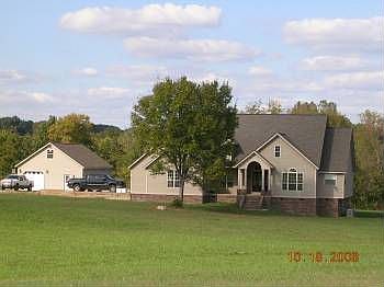 1st image of 90 Gates Ln
