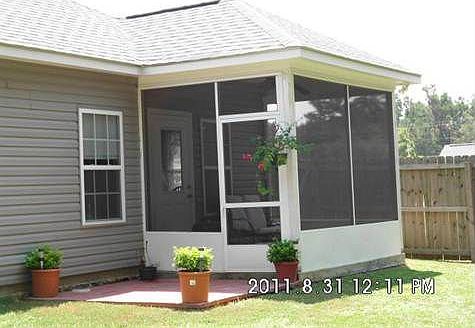 Screened patio