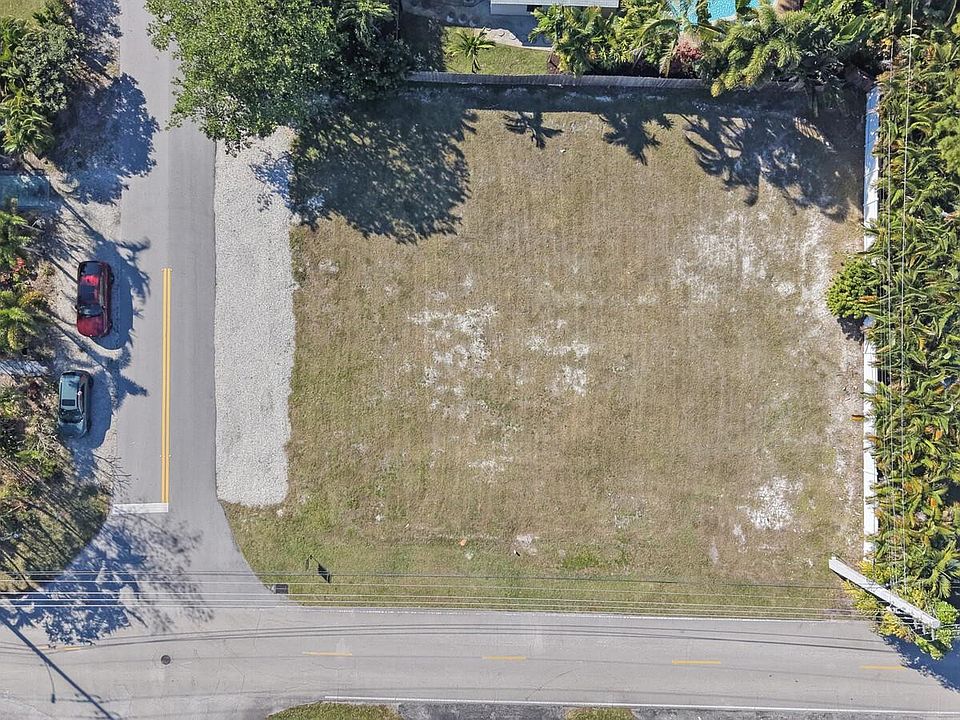 1st image of 435 NE 25th Street