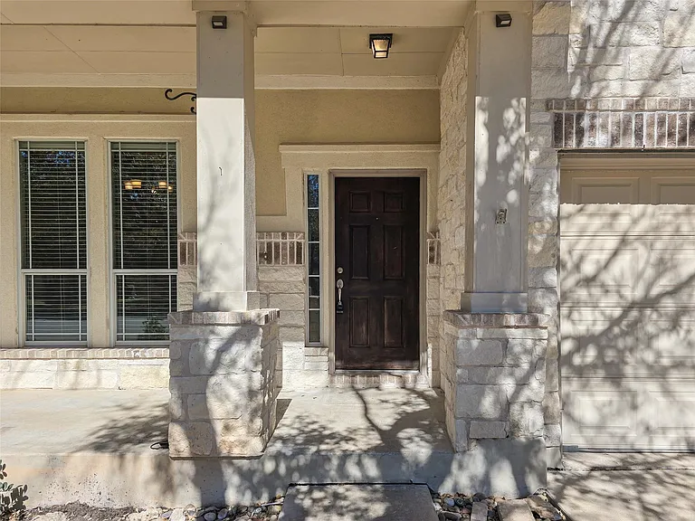 600 S Frontier Ln — Photo 4