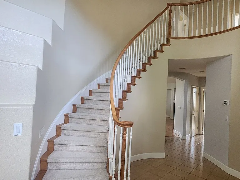 9736 Country Falls Ln — Photo 14